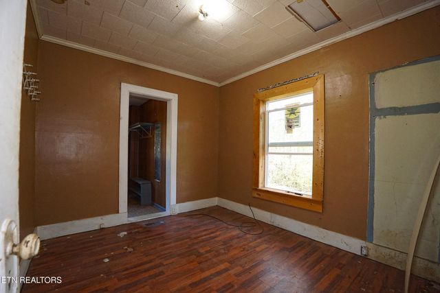 182 County Road 900, Etowah, TN 37331