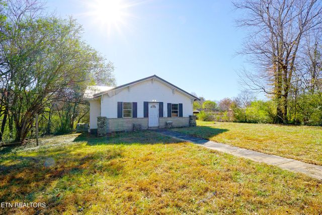 182 County Road 900, Etowah, TN 37331