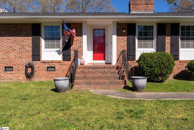 300 N Green Street, Williamston, SC 29697