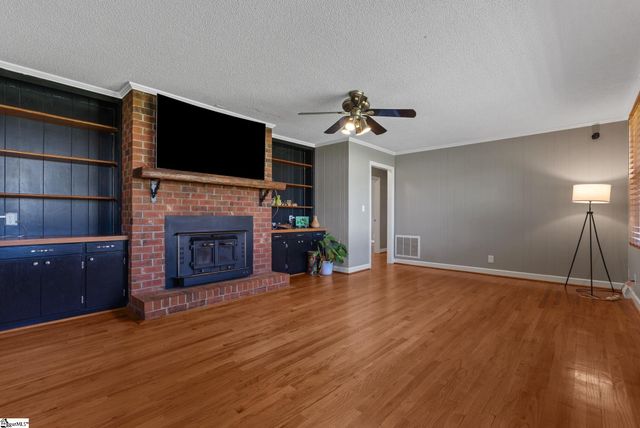 300 N Green Street, Williamston, SC 29697