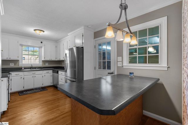 300 N Green Street, Williamston, SC 29697