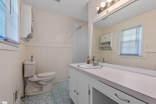 300 N Green Street, Williamston, SC 29697