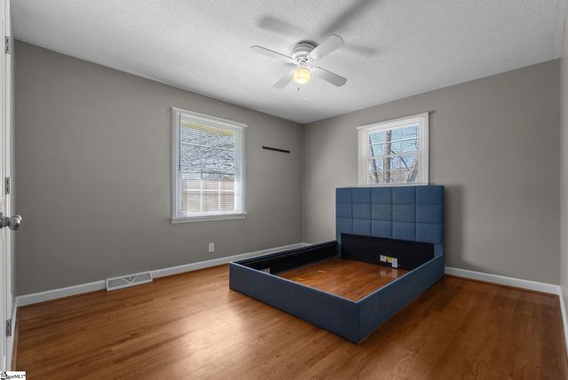 300 N Green Street, Williamston, SC 29697