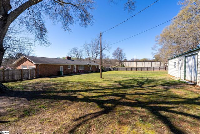 300 N Green Street, Williamston, SC 29697