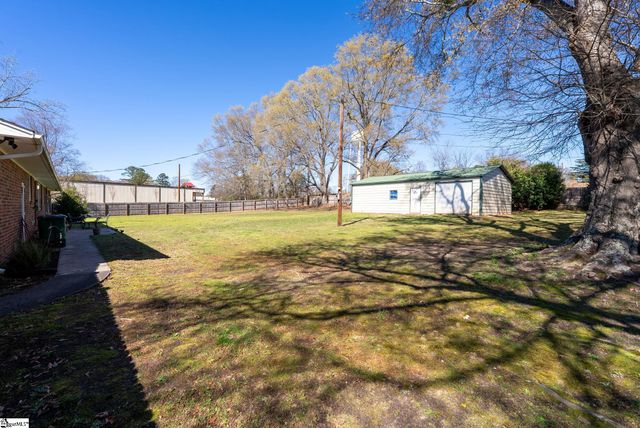 300 N Green Street, Williamston, SC 29697
