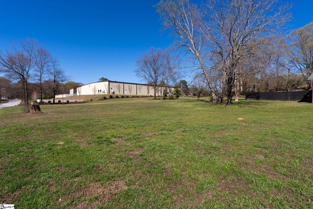 300 N Green Street, Williamston, SC 29697