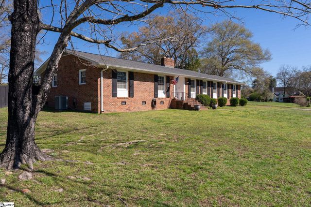 300 N Green Street, Williamston, SC 29697