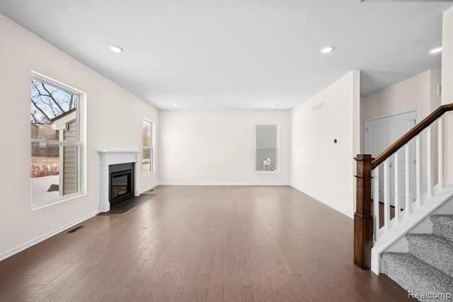 27110 Gallop Way, Saline, MI 48176