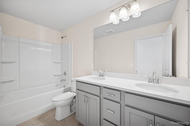 27110 Gallop Way, Saline, MI 48176