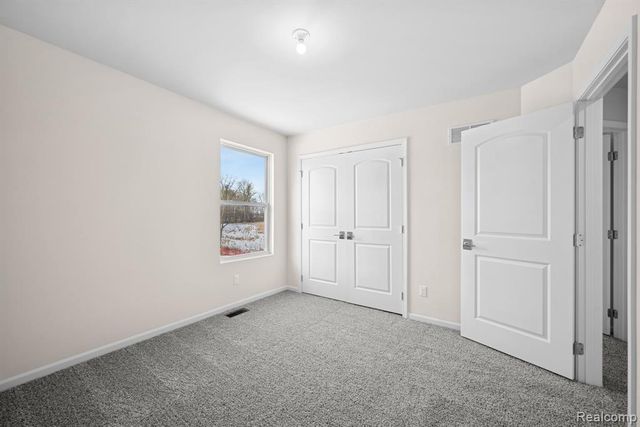 27110 Gallop Way, Saline, MI 48176