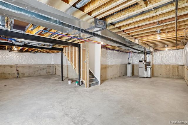 27110 Gallop Way, Saline, MI 48176