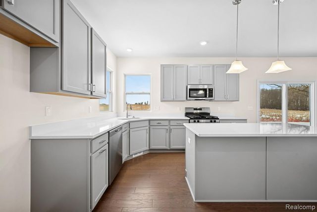 27110 Gallop Way, Saline, MI 48176