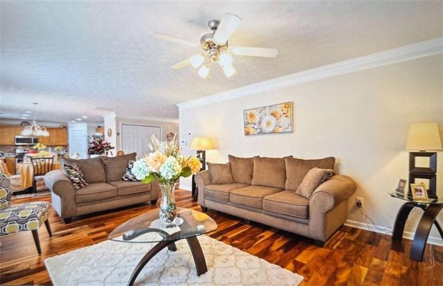 1285 Stephens Pond View, Loganville, GA 30052