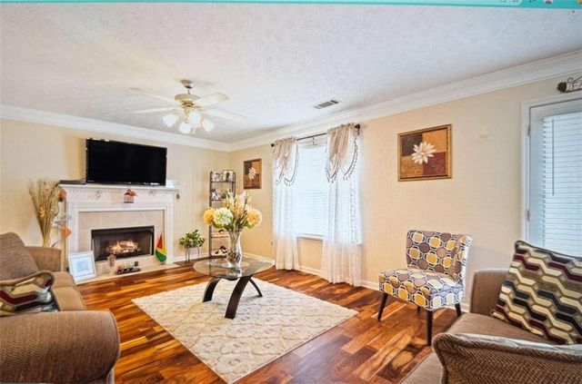 1285 Stephens Pond View, Loganville, GA 30052