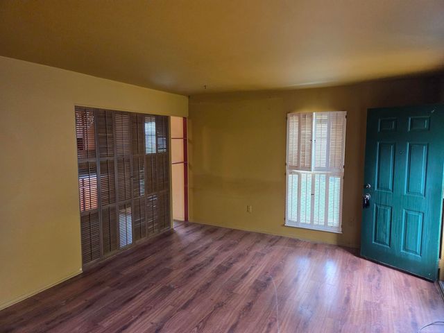 24675 Meadow Creek Drive, Harrison Twp, MI 48045