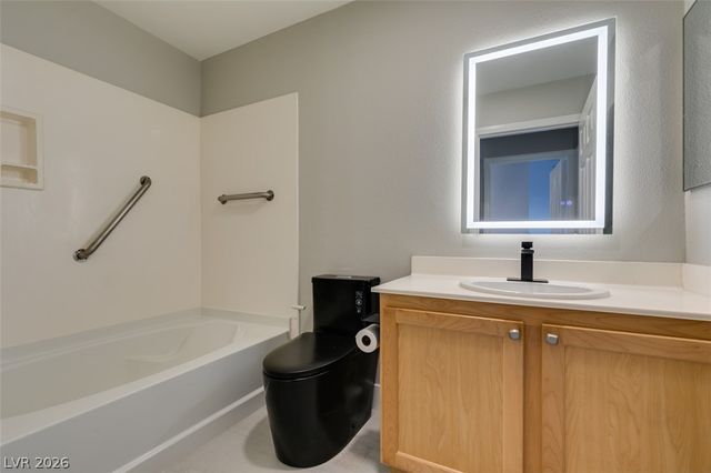 63 East Agate Avenue 202, Las Vegas, NV 89123