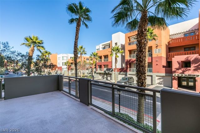 63 East Agate Avenue 202, Las Vegas, NV 89123