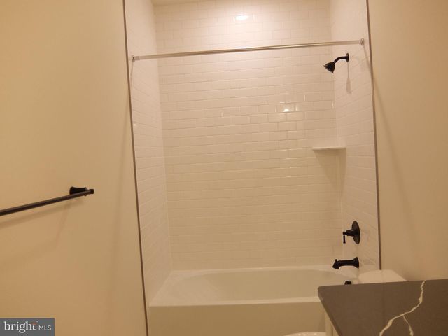 713 PARKER BLVD, Princeton Junction, NJ 08550