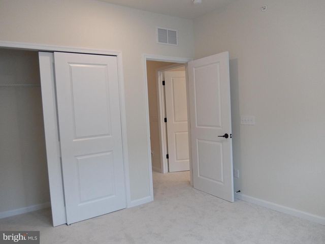 713 PARKER BLVD, Princeton Junction, NJ 08550