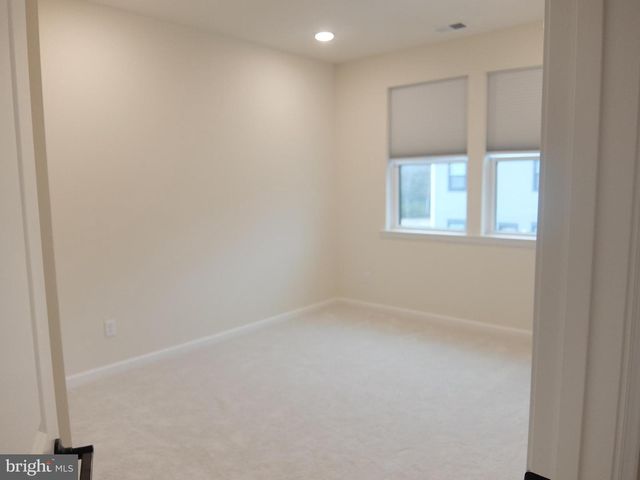 713 PARKER BLVD, Princeton Junction, NJ 08550