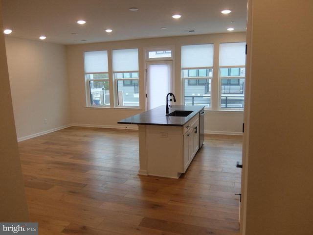 713 PARKER BLVD, Princeton Junction, NJ 08550