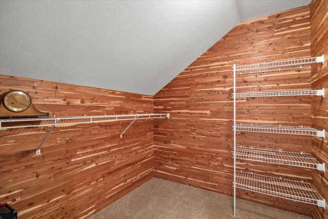 2915 Brendon WAY, Waukesha, WI 53188