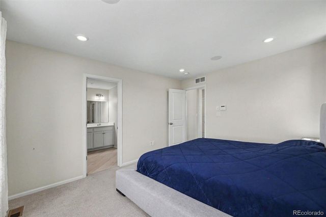 871 N Waterloo Circle, Aurora, CO 80018