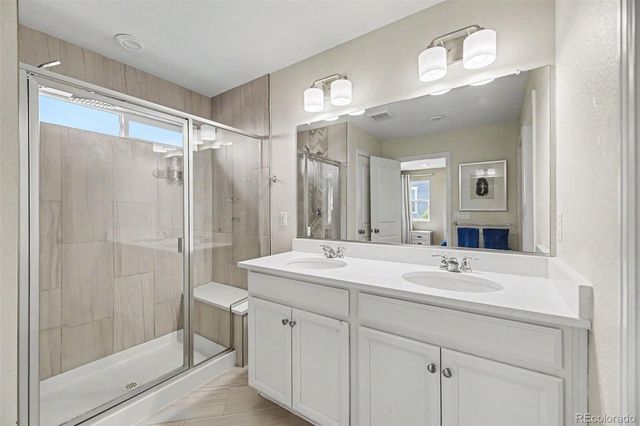 871 N Waterloo Circle, Aurora, CO 80018