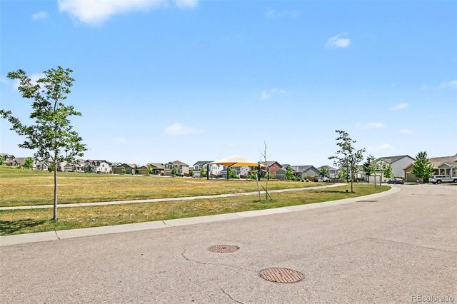 871 N Waterloo Circle, Aurora, CO 80018