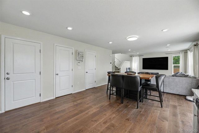 871 N Waterloo Circle, Aurora, CO 80018
