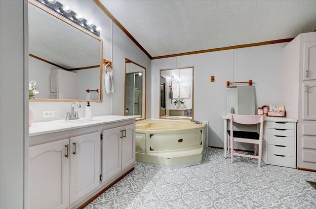 311 W 3rd Street, Bouton, IA 50039