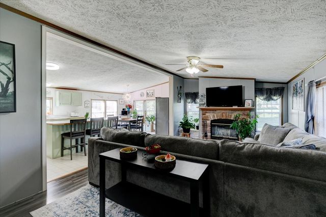 311 W 3rd Street, Bouton, IA 50039