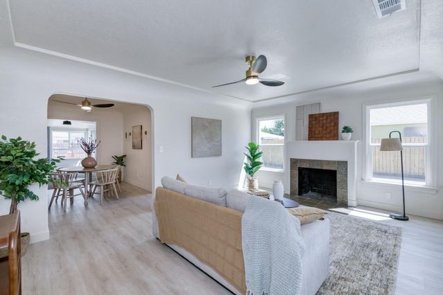 1434 W Terrace Avenue, Fresno, CA 93705