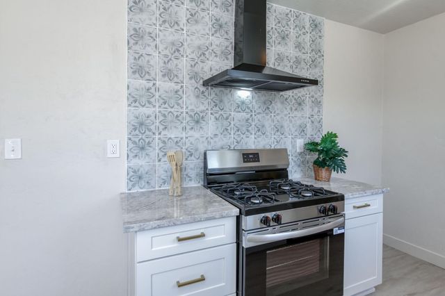 1434 W Terrace Avenue, Fresno, CA 93705