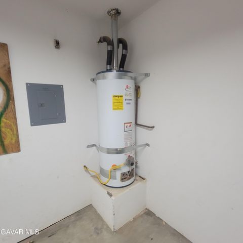 8100 Quezon Avenue, California City, CA 93505