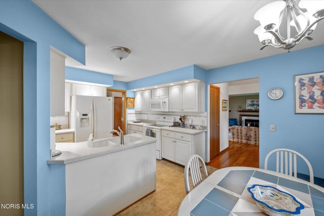 2320 Water Wheel Court, Holland, OH 43528