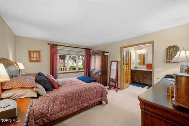 2320 Water Wheel Court, Holland, OH 43528