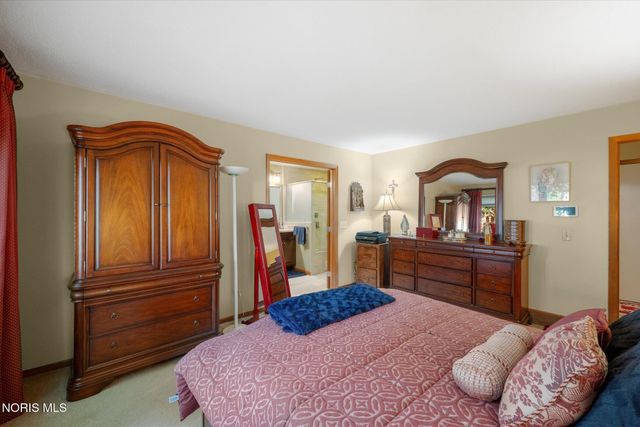 2320 Water Wheel Court, Holland, OH 43528
