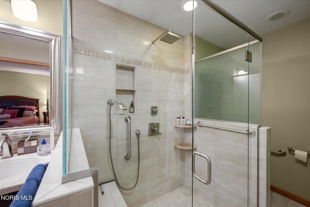 2320 Water Wheel Court, Holland, OH 43528
