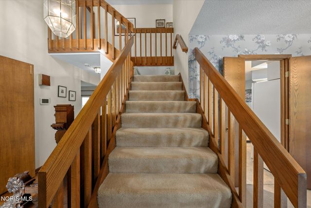 2320 Water Wheel Court, Holland, OH 43528