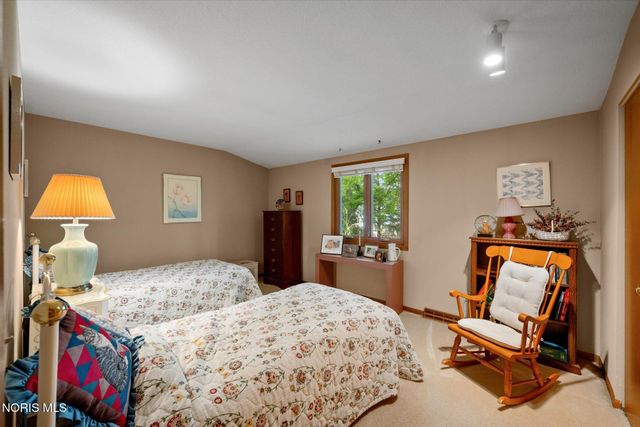 2320 Water Wheel Court, Holland, OH 43528