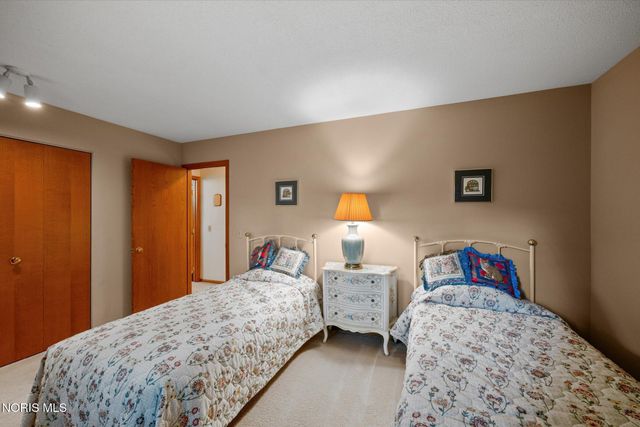 2320 Water Wheel Court, Holland, OH 43528