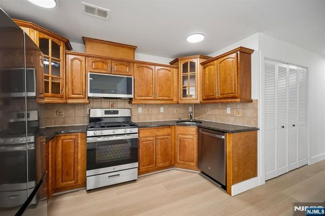 47 Terrace Avenue 2, Jersey City, NJ 07307