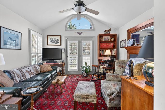 1305 WASHINGTON AVE, Fredericksburg, VA 22401