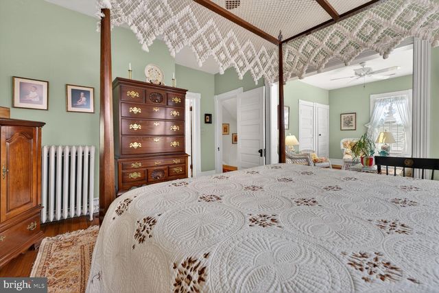 1305 WASHINGTON AVE, Fredericksburg, VA 22401