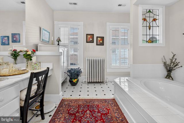 1305 WASHINGTON AVE, Fredericksburg, VA 22401