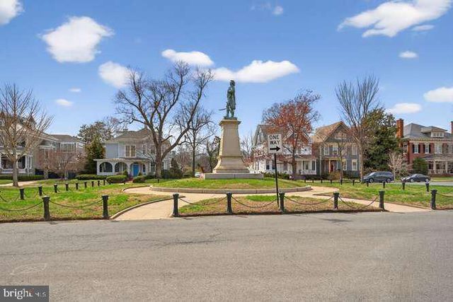 1305 WASHINGTON AVE, Fredericksburg, VA 22401