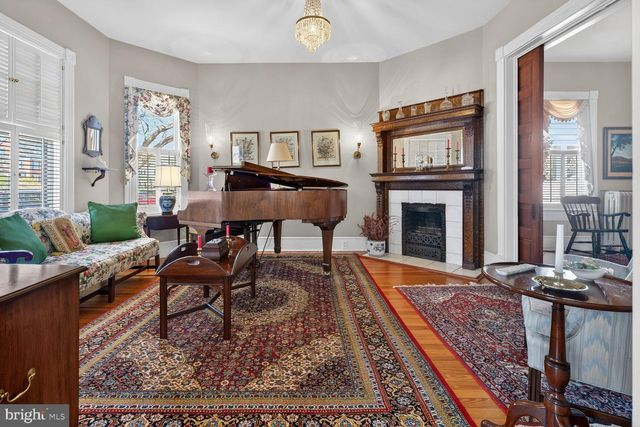 1305 WASHINGTON AVE, Fredericksburg, VA 22401