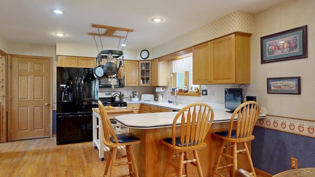 5220 N River Road, Tittabawassee Twp, MI 48623