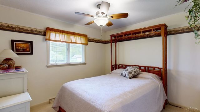 5220 N River Road, Tittabawassee Twp, MI 48623